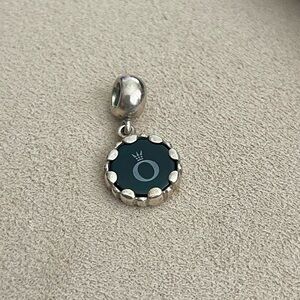 💯 Authentic Pandora Retired Cameo Pandora Dangle Charm